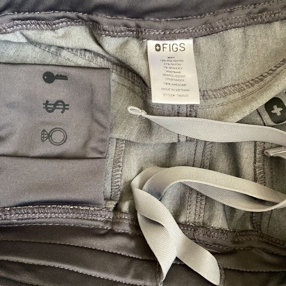 FIGS Technical Collection Kanye Moto Scrub Pants Limited Edition Graphite Gray S - Picture 11 of 12